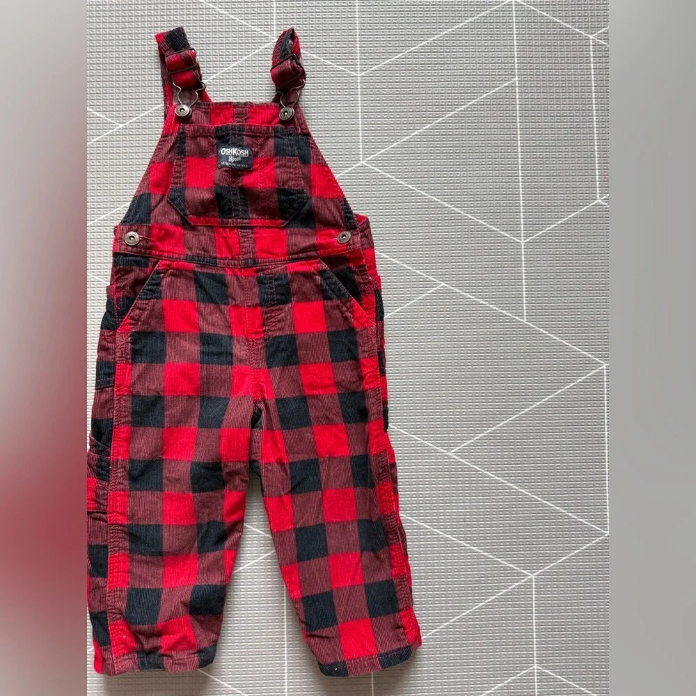 OshKosh B'gosh|Vintage style Red/Black Plaid buffalo checkered corduroy Overall•